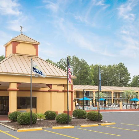 Days Inn By Wyndham Orangeburg South Eksteriør bilde