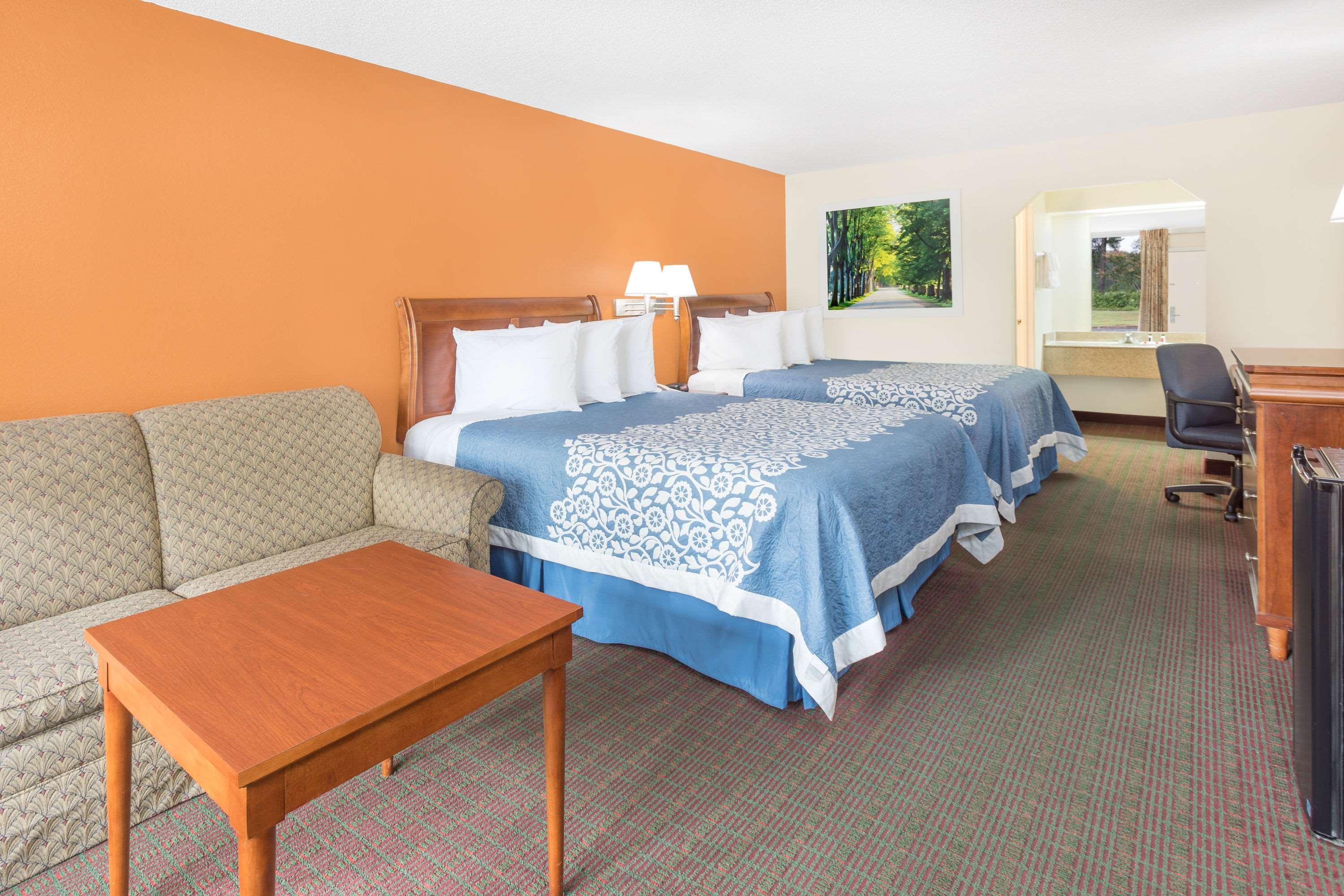 Days Inn By Wyndham Orangeburg South Eksteriør bilde