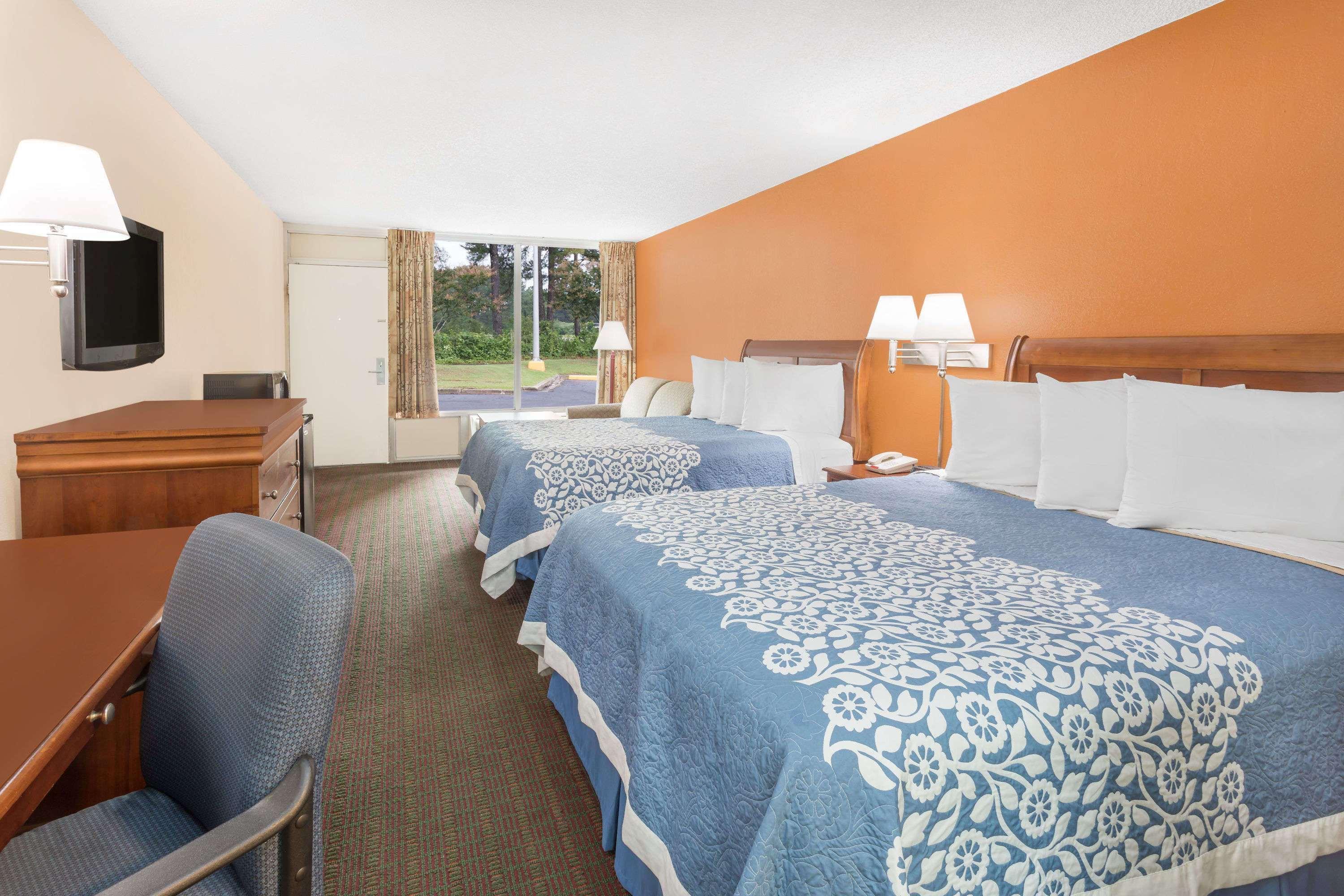 Days Inn By Wyndham Orangeburg South Eksteriør bilde