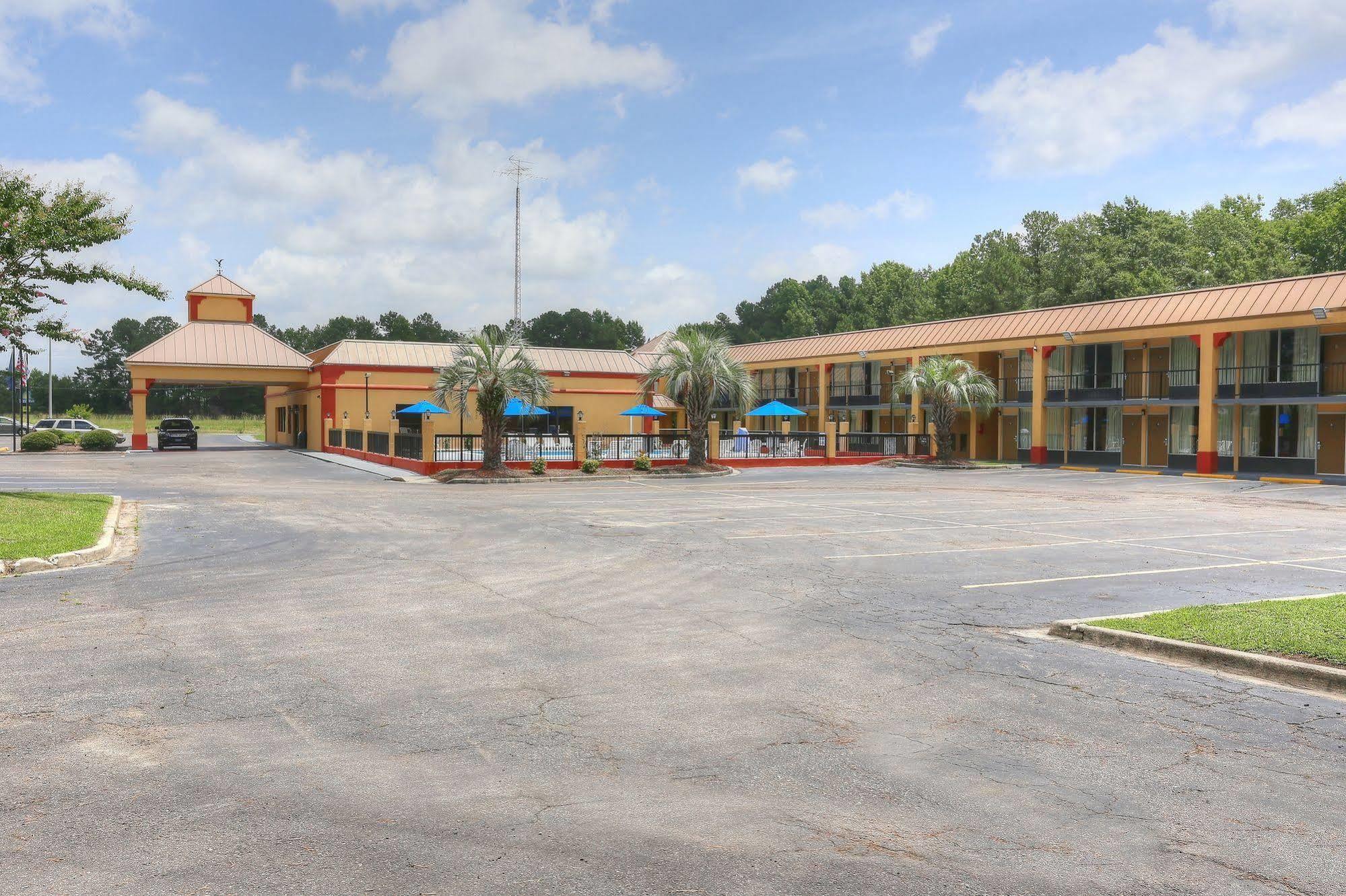 Days Inn By Wyndham Orangeburg South Eksteriør bilde