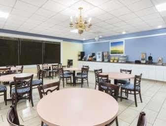 Days Inn By Wyndham Orangeburg South Eksteriør bilde